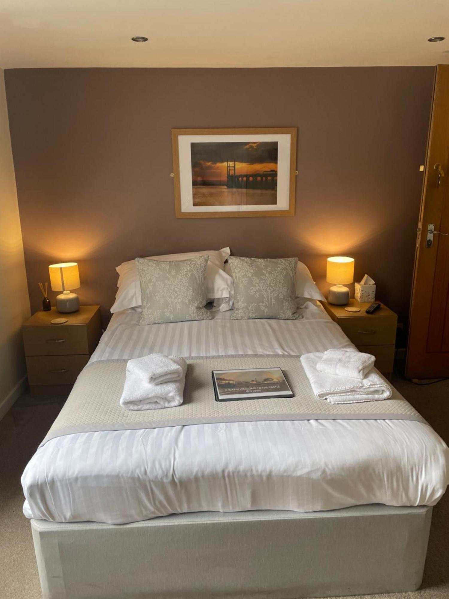 The Castle Inn Usk Ngoại thất bức ảnh