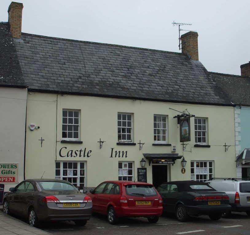 The Castle Inn Usk Ngoại thất bức ảnh